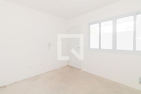 Sala e Cozinha de casa de condomínio à venda com 2 quartos, 40m² em Vila Isolina Mazzei, São Paulo