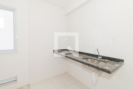 Sala e Cozinha de casa de condomínio à venda com 2 quartos, 40m² em Vila Isolina Mazzei, São Paulo