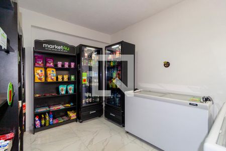 Apartamento para alugar com 55m², 2 quartos e 1 vagaMini Mercado