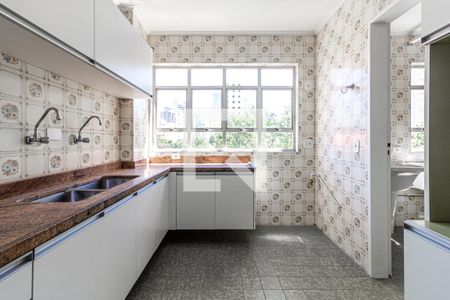 Apartamento para alugar com 174m², 4 quartos e 2 vagas Apartamento para alugar com 174m², 4 quartos e 2 vagasCozinha