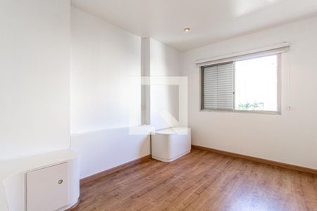 Suite de apartamento para alugar com 4 quartos, 174m² em Itaim Bibi, São Paulo