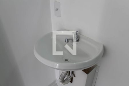 Apartamento para alugar com 28m², 1 quarto e sem vaga Apartamento para alugar com 28m², 1 quarto e sem vagaBanheiro