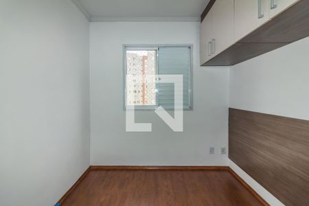 Dormitório de apartamento para alugar com 2 quartos, 55m² em Vila da Oportunidade, Carapicuíba