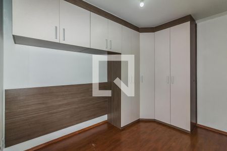 Dormitório de apartamento para alugar com 2 quartos, 55m² em Vila da Oportunidade, Carapicuíba