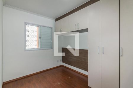 Dormitório de apartamento para alugar com 2 quartos, 55m² em Vila da Oportunidade, Carapicuíba