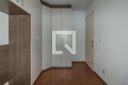 Dormitório de apartamento para alugar com 2 quartos, 55m² em Vila da Oportunidade, Carapicuíba