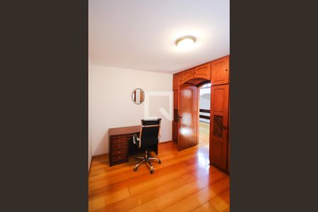 Casa para alugar com 260m², 3 quartos e 5 vagasQuarto 2