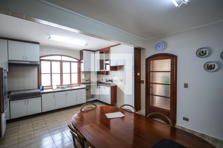 Casa para alugar com 260m², 3 quartos e 5 vagasCozinha