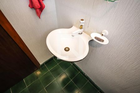 Casa para alugar com 260m², 3 quartos e 5 vagasLavabo