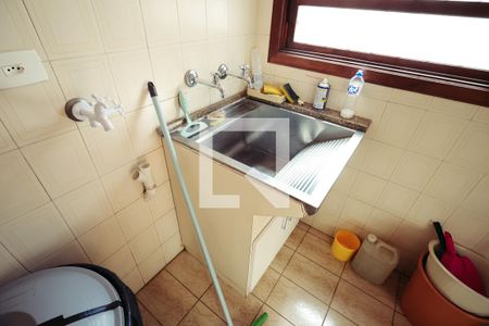 Casa para alugar com 260m², 3 quartos e 5 vagasÁrea de Serviço