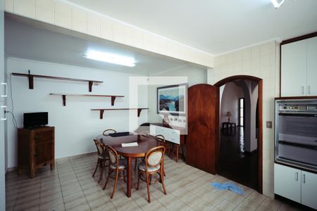 Casa para alugar com 260m², 3 quartos e 5 vagasCozinha