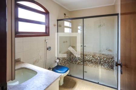 Casa para alugar com 260m², 3 quartos e 5 vagasBanheiro