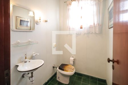 Casa para alugar com 260m², 3 quartos e 5 vagasLavabo