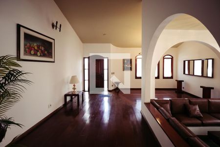 Casa para alugar com 260m², 3 quartos e 5 vagasSala 1