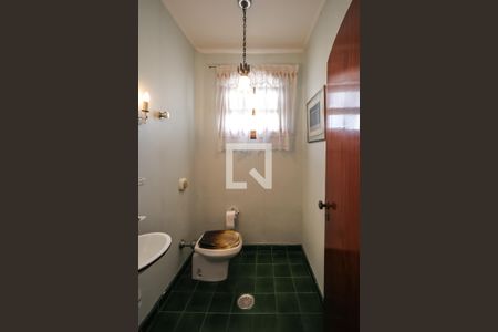 Casa para alugar com 260m², 3 quartos e 5 vagasLavabo