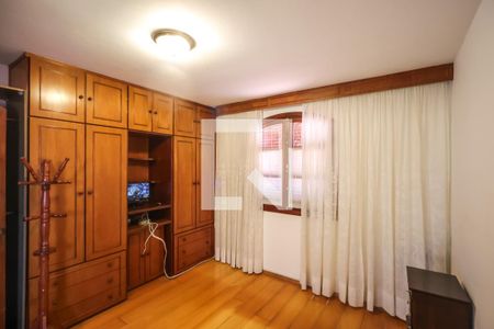 Casa para alugar com 260m², 3 quartos e 5 vagasQuarto 3