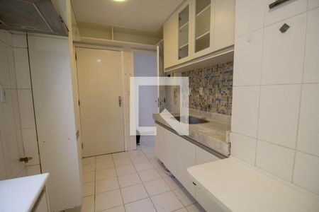 Apartamento à venda com 220m², 3 quartos e 2 vagasCozinha