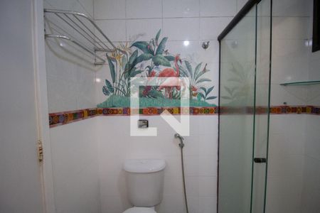 Apartamento à venda com 220m², 3 quartos e 2 vagasBanheiro Social