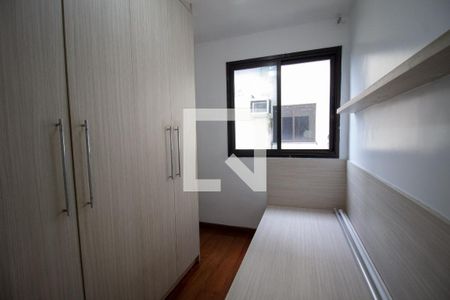 Apartamento à venda com 220m², 3 quartos e 2 vagasQuarto 
