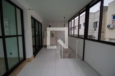 Apartamento à venda com 220m², 3 quartos e 2 vagasHall do Segundo Andar