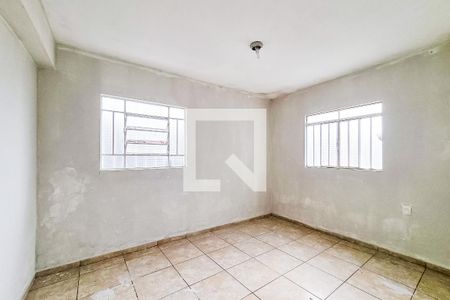 Quarto 1 de casa para alugar com 2 quartos, 50m² em Tupi A, Belo Horizonte