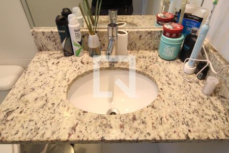 Apartamento à venda com 64m², 2 quartos e 1 vagaBanheiro Social