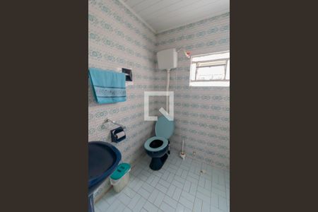 Banheiro de casa à venda com 2 quartos, 80m² em Scharlau, São Leopoldo