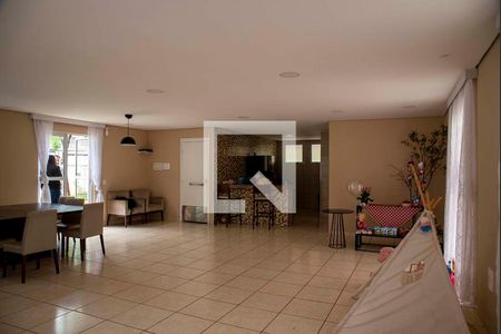 Apartamento para alugar com 66m², 2 quartos e 1 vagaÁrea comum - Salão de festas