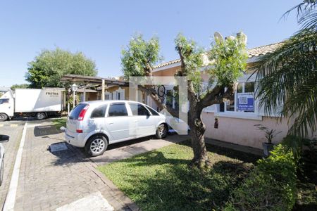 Casa de condomínio à venda com 80m², 3 quartos e 2 vagas Casa de condomínio à venda com 80m², 3 quartos e 2 vagasFachada
