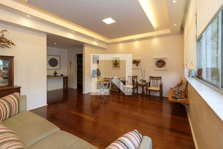 Apartamento à venda com 170m², 4 quartos e 1 vaga Apartamento à venda com 170m², 4 quartos e 1 vagaSala