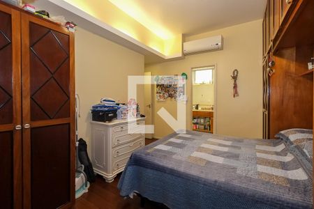 Apartamento à venda com 170m², 4 quartos e 1 vaga Apartamento à venda com 170m², 4 quartos e 1 vagaSuíte