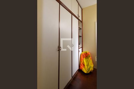 Apartamento à venda com 170m², 4 quartos e 1 vaga Apartamento à venda com 170m², 4 quartos e 1 vagaQuarto de Serviço