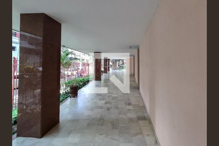 Apartamento à venda com 170m², 4 quartos e 1 vaga Apartamento à venda com 170m², 4 quartos e 1 vagaÁrea Comum - Playground