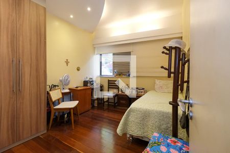 Apartamento à venda com 170m², 4 quartos e 1 vaga Apartamento à venda com 170m², 4 quartos e 1 vagaQuarto 2