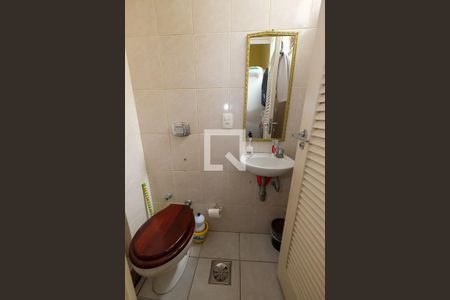 Apartamento à venda com 170m², 4 quartos e 1 vaga Apartamento à venda com 170m², 4 quartos e 1 vagaBanheiro de Serviço