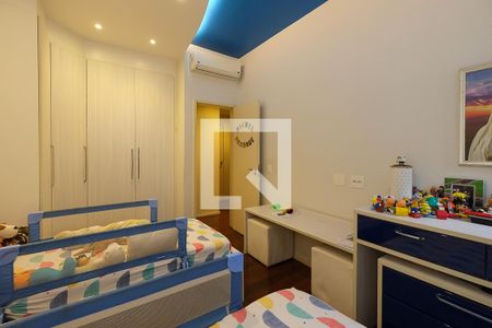 Apartamento à venda com 170m², 4 quartos e 1 vaga Apartamento à venda com 170m², 4 quartos e 1 vagaQuarto 3