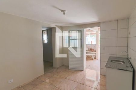 Cozinha de casa para alugar com 1 quarto, 40m² em Jaguaré, São Paulo