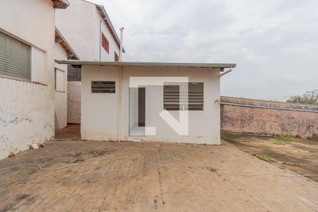 Casa à venda com 380m², 3 quartos e 2 vagasQuintal