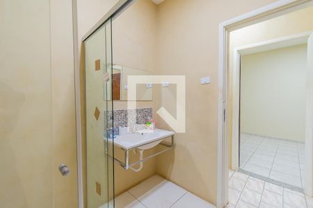 Casa à venda com 380m², 3 quartos e 2 vagasBanheiro