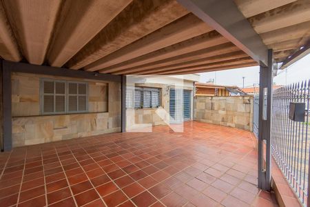 Casa à venda com 380m², 3 quartos e 2 vagasGaragem