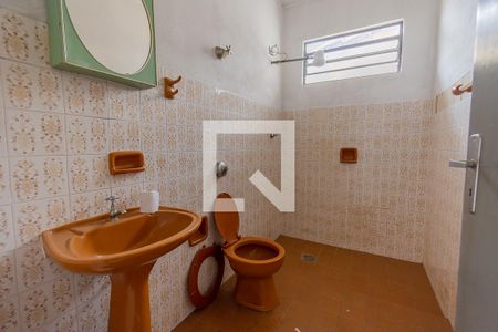 Casa à venda com 380m², 3 quartos e 2 vagasBanheiro 2