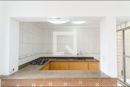 Casa à venda com 148m², 3 quartos e 2 vagas Casa à venda com 148m², 3 quartos e 2 vagasCozinha