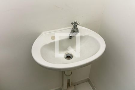 Apartamento para alugar com 44m², 2 quartos e 1 vaga Apartamento para alugar com 44m², 2 quartos e 1 vagaBanheiro