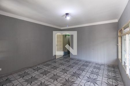 Sala de casa à venda com 3 quartos, 240m² em Jardim Regina, São Paulo