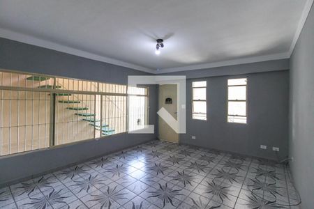 Sala de casa à venda com 3 quartos, 240m² em Jardim Regina, São Paulo