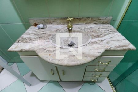 Casa à venda com 240m², 3 quartos e 3 vagasBanheiro