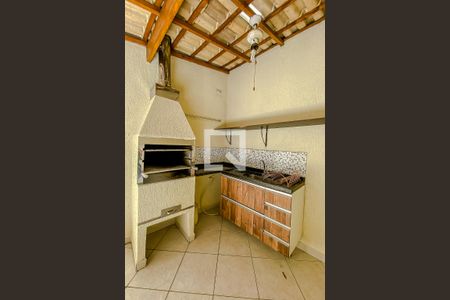 Casa para alugar com 200m², 3 quartos e 4 vagasÁrea comum - Churrasqueira