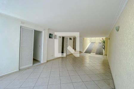 Casa para alugar com 200m², 3 quartos e 4 vagasGaragem