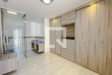 Casa para alugar com 200m², 3 quartos e 4 vagasSuite