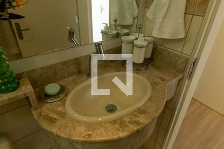 Apartamento à venda com 43m², 1 quarto e 1 vagaDetalhe do banheiro